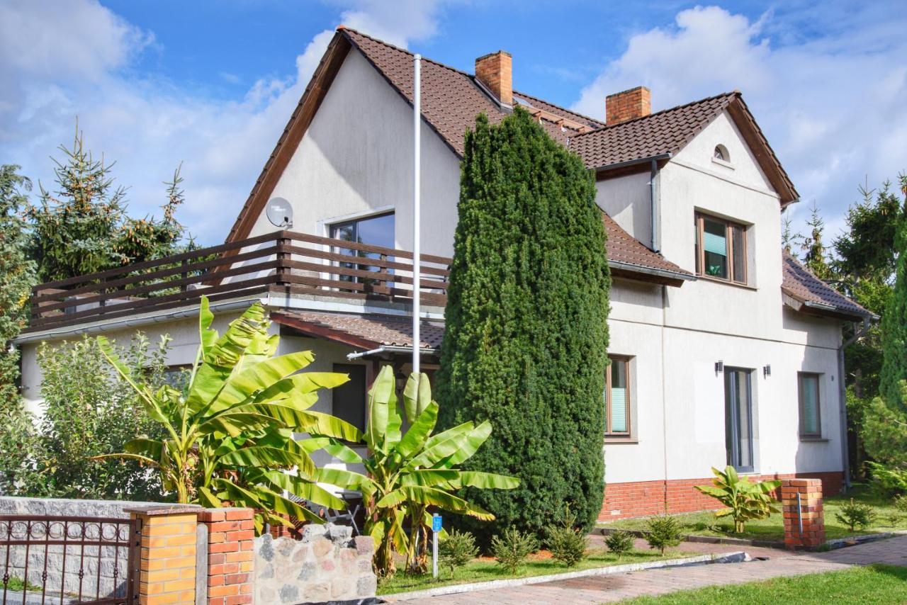 Ostseeferienhaus Oberes Apartment Monkebude Екстер'єр фото
