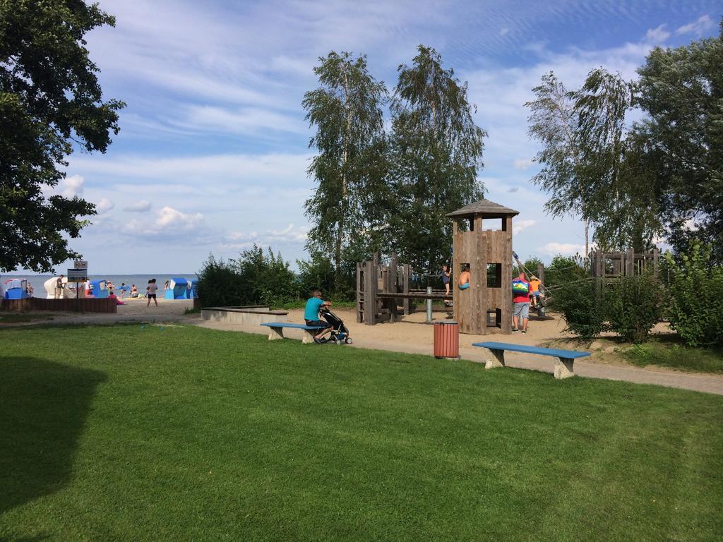 Ostseeferienhaus Oberes Apartment Monkebude Екстер'єр фото