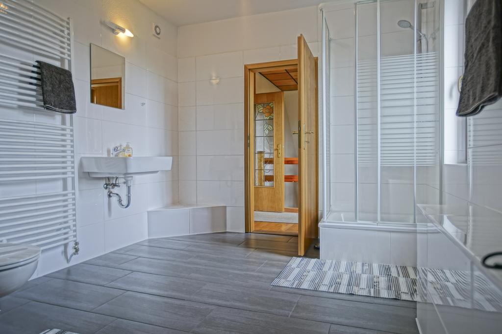 Ostseeferienhaus Oberes Apartment Monkebude Екстер'єр фото